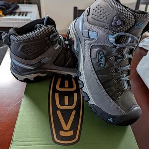 KEEN Women's Targhee III Waterproof Mid hiking boots